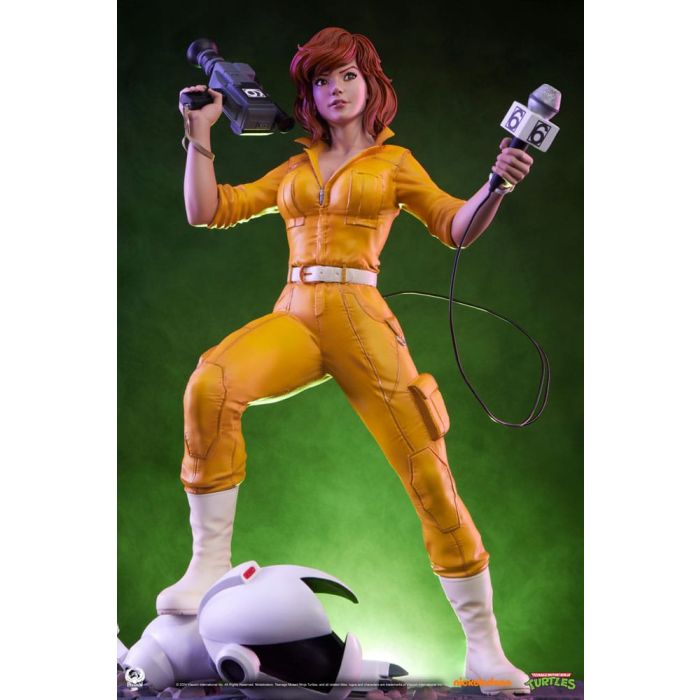 Teenage Mutant Ninja Turtles Premier Series Statue 1/4 April O'Neil 46 cm