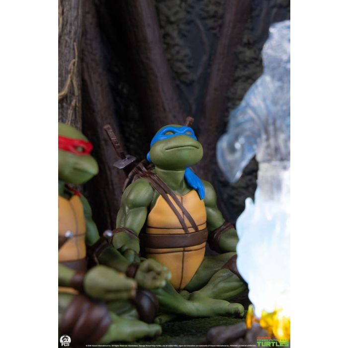 Teenage Mutant Ninja Turtles (Movie Moments) Mini Scale Diorama Splinter's Spirit 36 cm