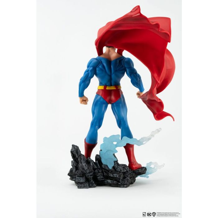 Superman PX PVC Statue 1/8 Superman Classic Version 30 cm