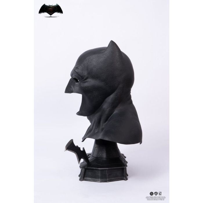 Justice League: Batman v Superman: Dawn of Justice Replica 1/1 Batman Cowl 51 cm