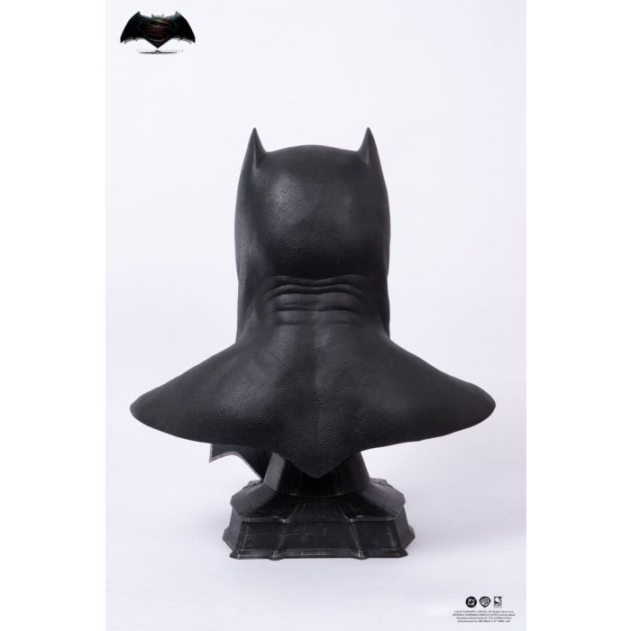 Justice League: Batman v Superman: Dawn of Justice Replica 1/1 Batman Cowl 51 cm