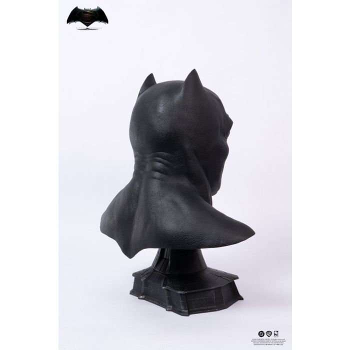 Justice League: Batman v Superman: Dawn of Justice Replica 1/1 Batman Cowl 51 cm