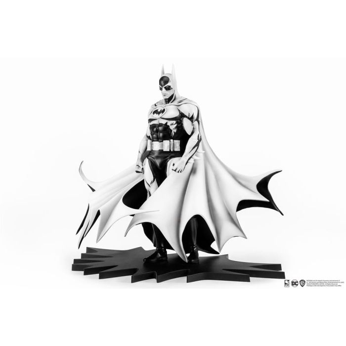 Batman PX PVC Statue 1/8 SDCC 2024 Batman Black & White Version 27 cm  