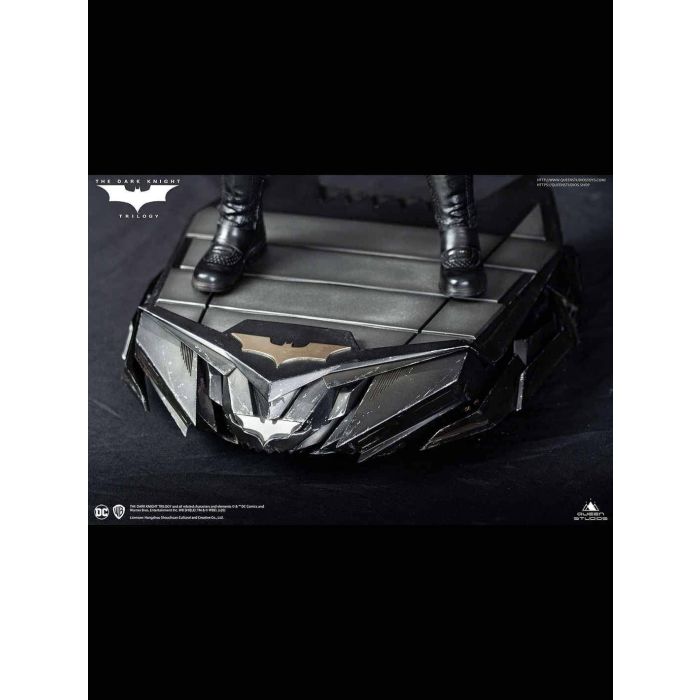 The Dark Knight Statue 1/3 Batman Regular Edition 68 cm