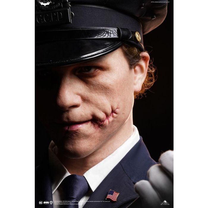 The Dark Knight Bust 1/1 The Joker (Police Uniform) 87 cm