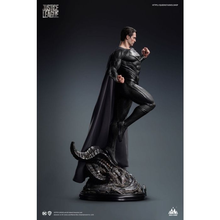 DC Comics Statue 1/3 Superman Black Suit Version Regular Edition80 cm