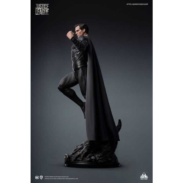 DC Comics Statue 1/3 Superman Black Suit Version Regular Edition80 cm