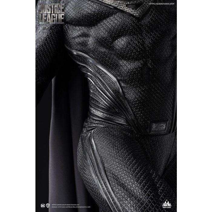 DC Comics Statue 1/3 Superman Black Suit Version Regular Edition80 cm