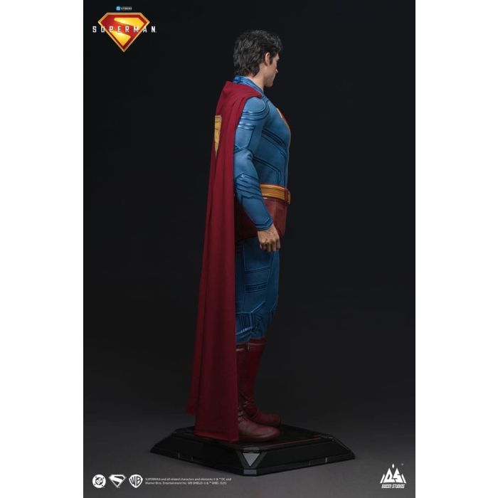Superman 2025 Life-Size Statue Superman 208 cm