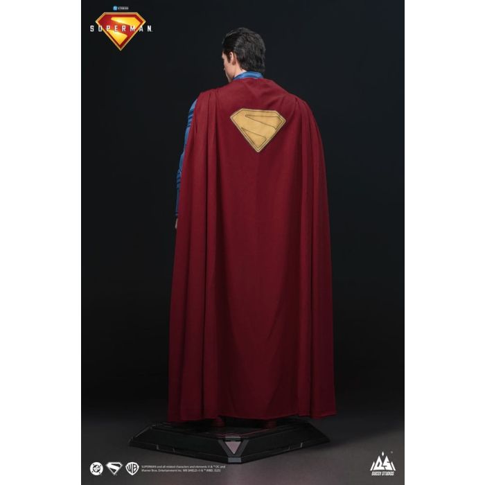 Superman 2025 Life-Size Statue Superman 208 cm