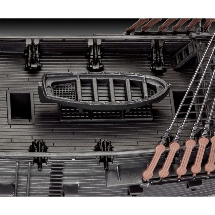 Pirates of the Caribbean Dead Men Tell No Tales Easy-Click Model Kit 1/150 Black Pearl 26 cm