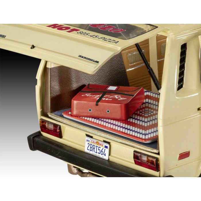 Stranger Things Model Kit 1/25 VW T3 Bus Surfer Boy 19 cm