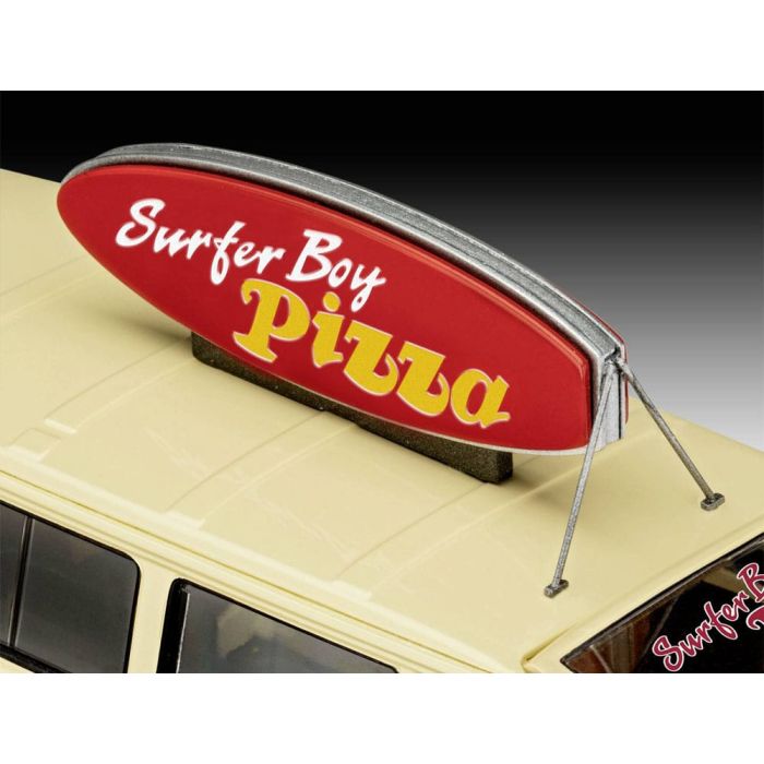 Stranger Things Model Kit 1/25 VW T3 Bus Surfer Boy 19 cm