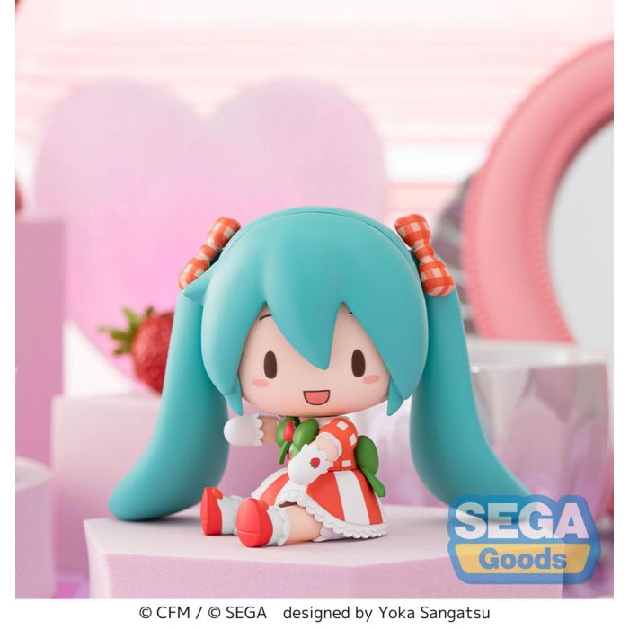 Character Vocal Series 01: Hatsune Miku Fuwa Petit Chibi Figure Hatsune Miku x Love and Berry Dress Up and Dance! Lovely Strawberry 8 cm         