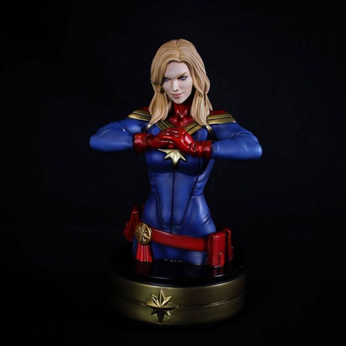 Captain Marvel Bust Captain Marvel 20 cm