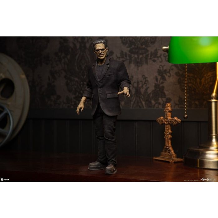 Universal Monsters Action Figure 1/6 Frankenstein (Collector Edition) 33 cm