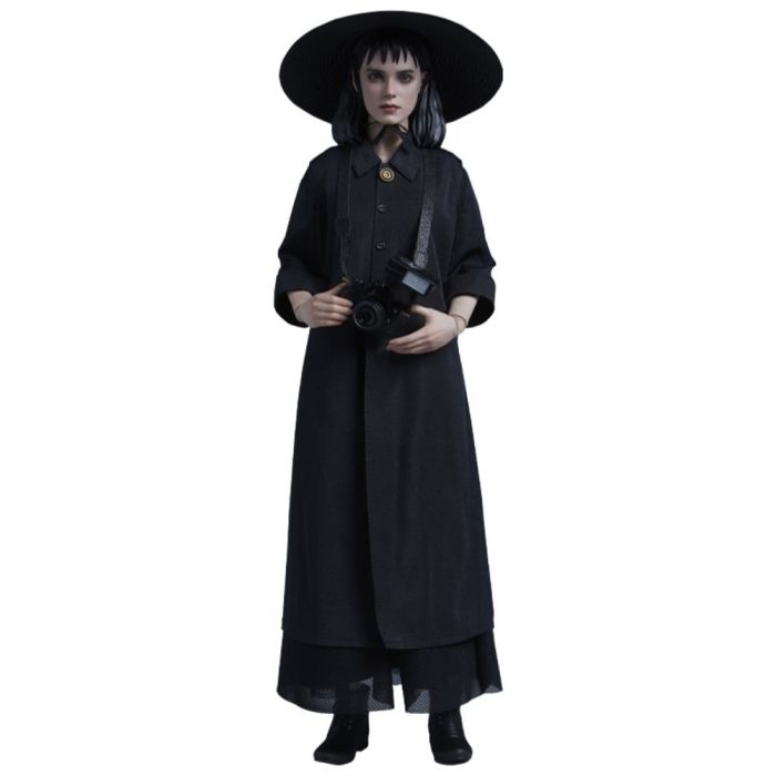Beetlejuice Action Figure 1/6 Lydia Deetz 25 cm
