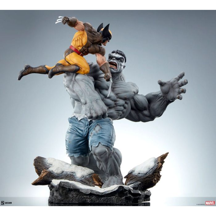 Marvel Statue Grey Hulk vs Wolverine 58 cm