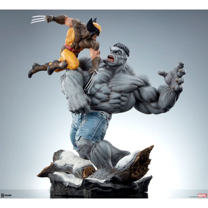 Marvel Statue Grey Hulk vs Wolverine 58 cm