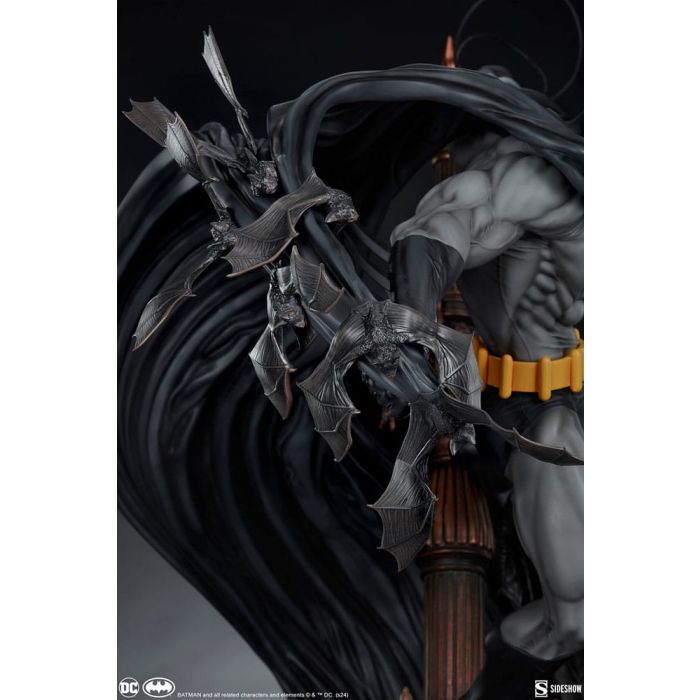 DC Comics Premium Format Statue Batman (Black Variant) Sideshow Exclusive 68 cm