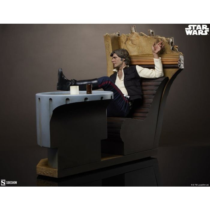 Star Wars Episode IV Mixed Media Premium Format Figure Han Solo: Sorry About the Mess 32 cm