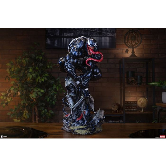 Marvel Premium Format Statue Venom 59 cm