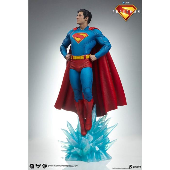 Superman (2025) Premium Format Statues Superman 61 cm & Krypto 23 cm Bundle (2)