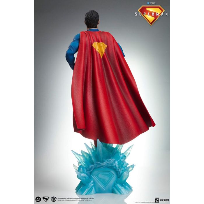Superman (2025) Premium Format Statues Superman 61 cm & Krypto 23 cm Bundle (2)