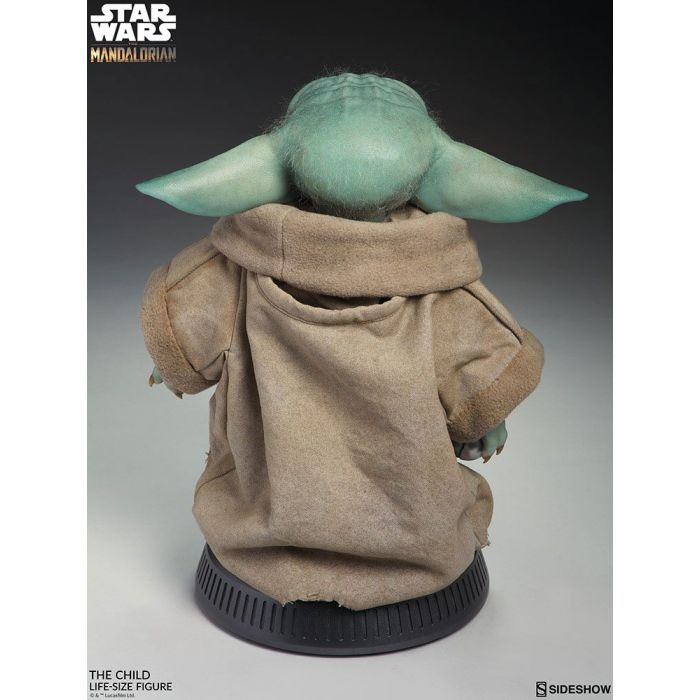 Baby Yoda Statue / The Child Life Size Statue - The Mandalorian - Sideshow Toys