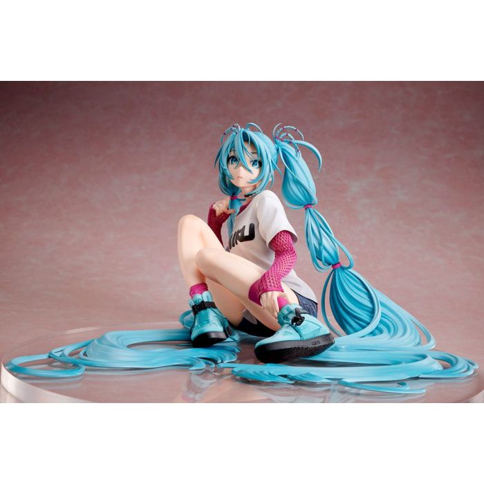 Hatsune Miku Statue 1/4 Yoneyama Mai The Latest Street Style