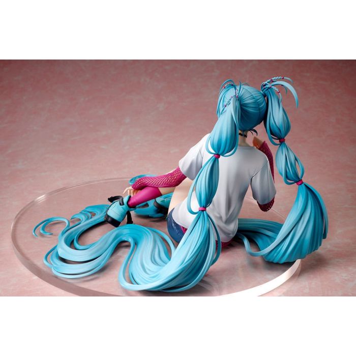 Hatsune Miku Statue 1/4 Yoneyama Mai The Latest Street Style