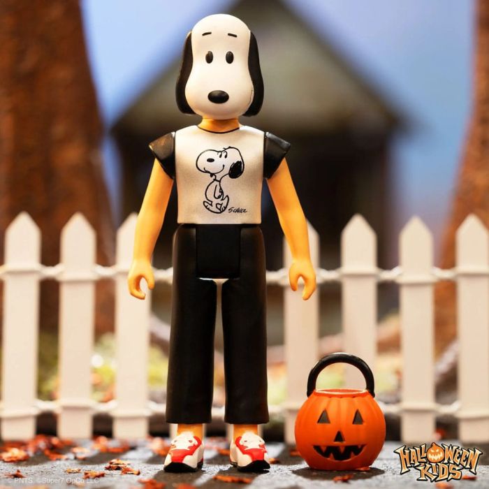 Peanuts Halloween Kids ReAction Action Figure Snoopy Boy 10 cm  