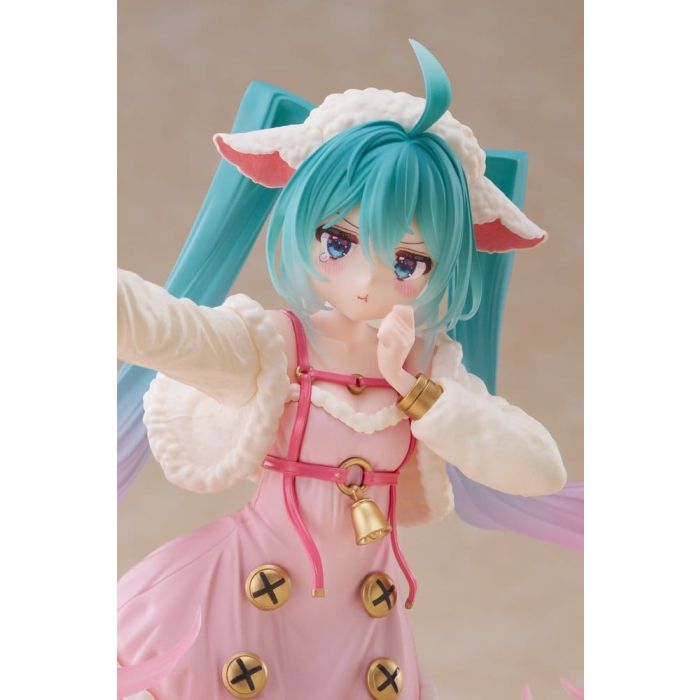Hatsune Miku Wonderland PVC Figure Seven Little Goats 18 cm