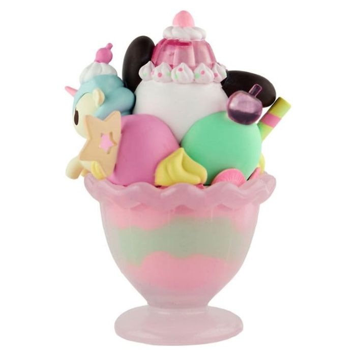 Hello Kitty & Friends Window Box Figure Fast Food Pochacco Pink Unicorn Sundae 9 cm