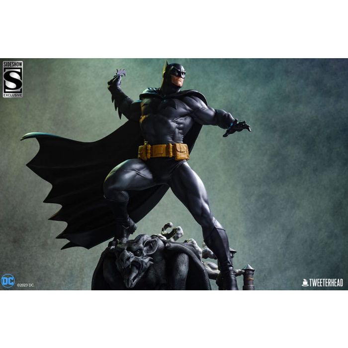DC Comics Maquette 1/4 Batman (Black and Gray Edition) 66 cm