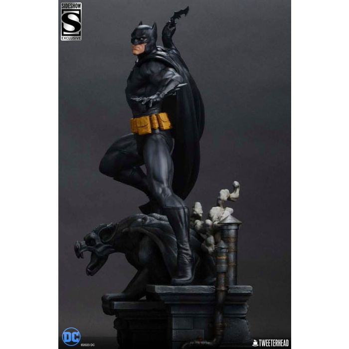 DC Comics Maquette 1/4 Batman (Black and Gray Edition) 66 cm