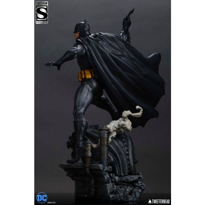 DC Comics Maquette 1/4 Batman (Black and Gray Edition) 66 cm