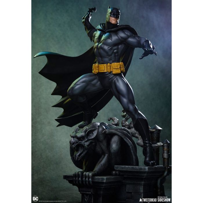 DC Comics Maquette 1/6 Batman (Black and Gray Edition) 50 cm