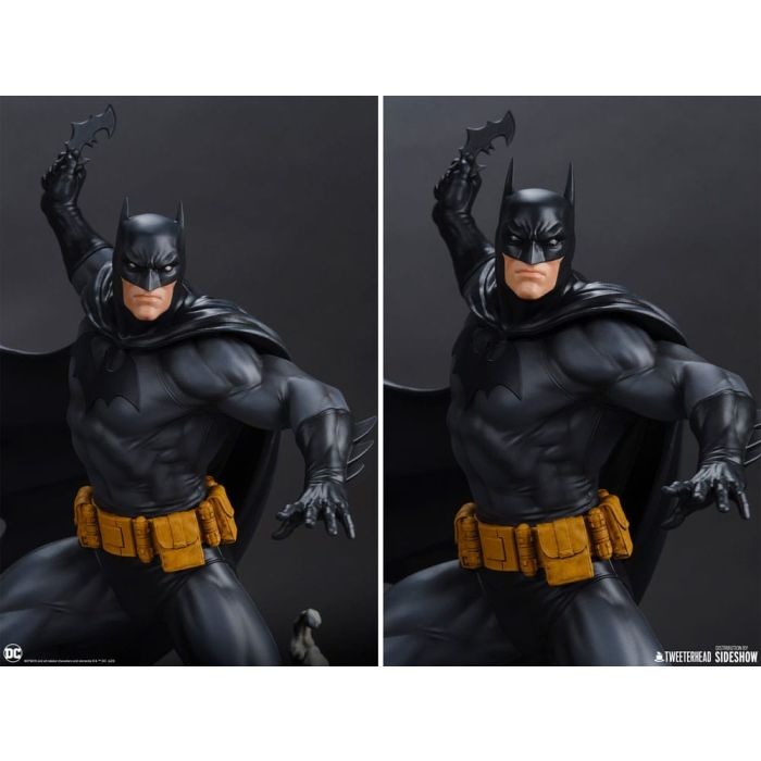 DC Comics Maquette 1/6 Batman (Black and Gray Edition) 50 cm