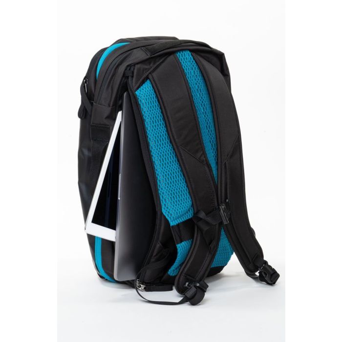 Ultimate Guard Vago 28 Journey Backpack - Black/Petrol