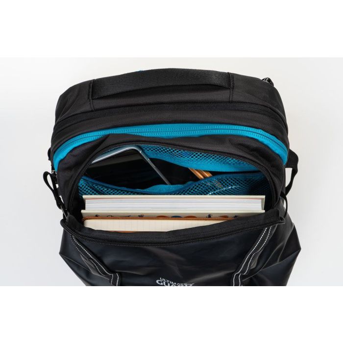 Ultimate Guard Vago 28 Journey Backpack - Black/Petrol