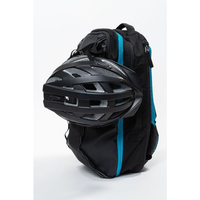 Ultimate Guard Vago 28 Journey Backpack - Black/Petrol