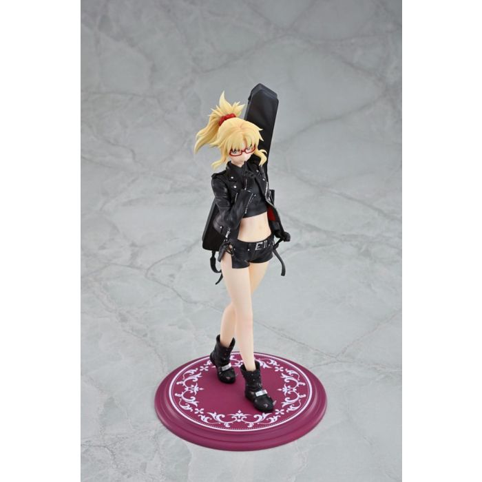 Fate/Apocrypha PVC Statue 1/7 Red Saber (Mordred) Original Glasses Model Ver. 22 cm