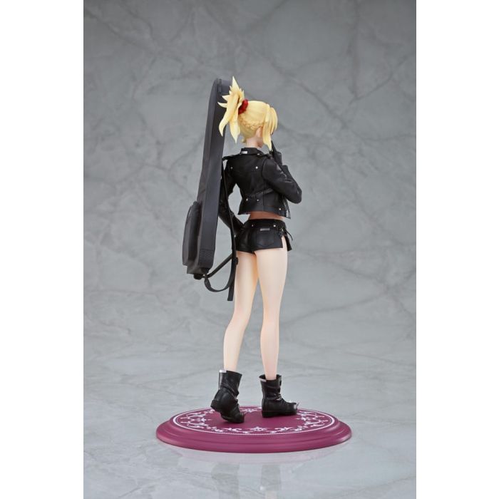 Fate/Apocrypha PVC Statue 1/7 Red Saber (Mordred) Original Glasses Model Ver. 22 cm