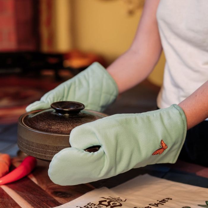 Lord of the Rings Oven Mitt Butterfly of The Shire (Tales of the Shire (2025)) 30 cm