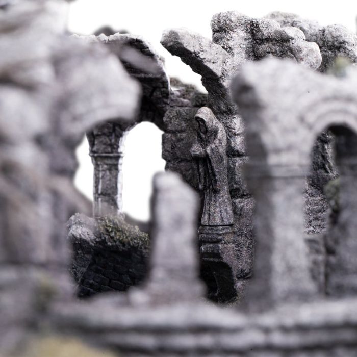 The Lord of the Rings Environment Weathertop Limited Edition 19 cm