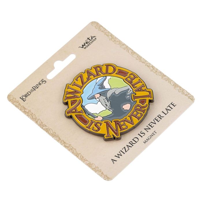 Lord of the Rings Magnet A Wizard Is Never Late (Enamel) 7 cm