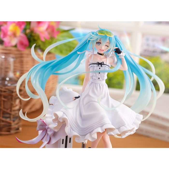 Hatsune Miku GT Project Original PVC Statue 1/7 Vacation Style Ver. 24 cm