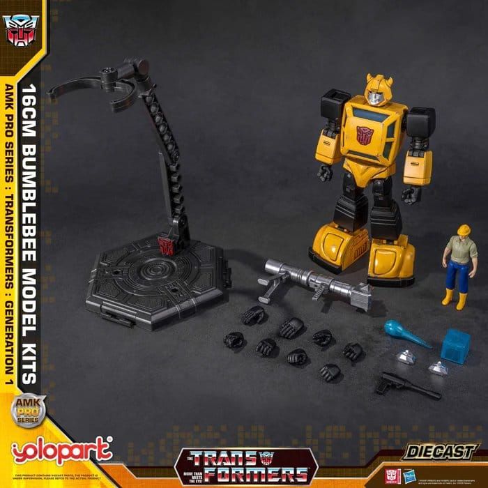 Transformers: Generation One AMK PRO Series Plastic Model Kit Bumblebee 16 cm