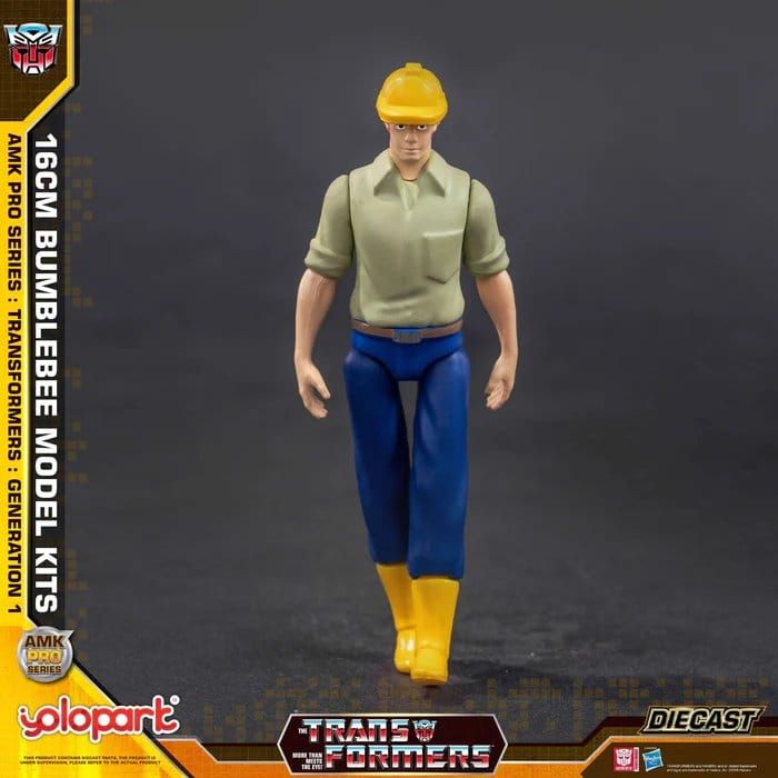 Transformers: Generation One AMK PRO Series Plastic Model Kit Bumblebee 16 cm